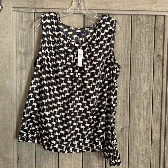 Gap Blouse - NWT - Picture 4 of 4